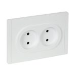 Розетка IEK Forte&Piano FP225 встраиваемая белая со шторками (FP-R23-10-1-K01)