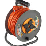 Удлинитель UNIVersal с заземлением 50 м на катушке 3,5 кВт 4 розетки ПВС 3х1,5 кв.мм IP44