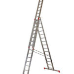 Лестница алюминиевая трансформер трехсекционная 15 ступеней Новая высота профессиональная